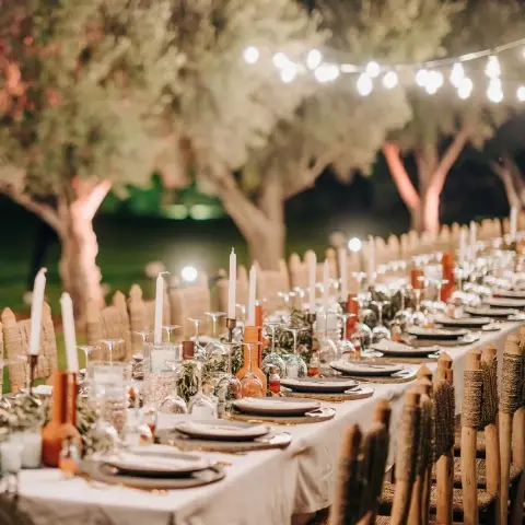 Table privée dressée pour un dîner intimiste